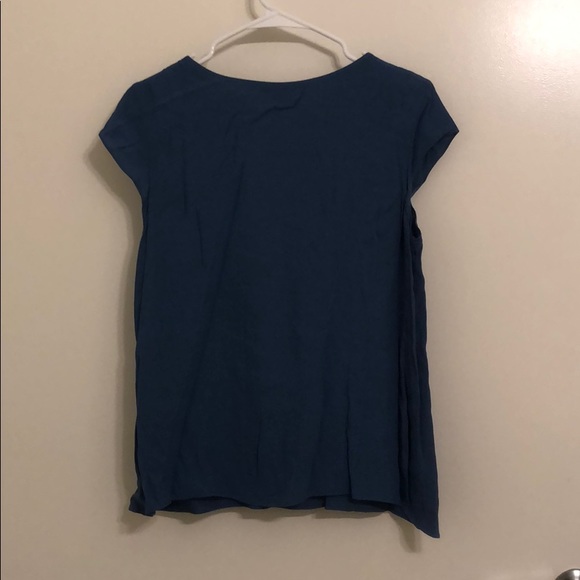 Darker blue shade blouse from Aritzia - Picture 5 of 6